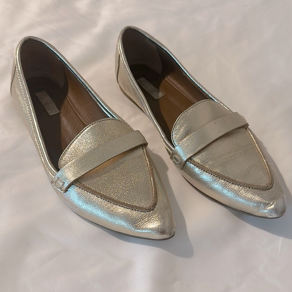 TOPSHOP Champagne Gold Pointed-Toe Flats